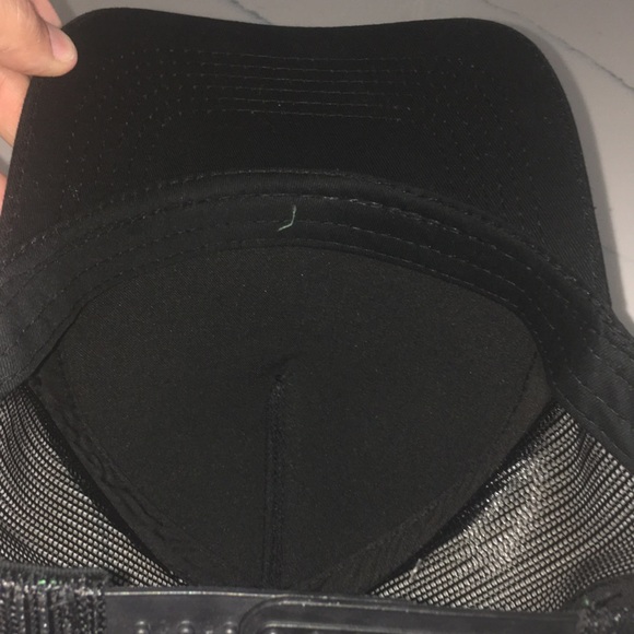 Bass Pro Shops cap - Picture 3 of 6